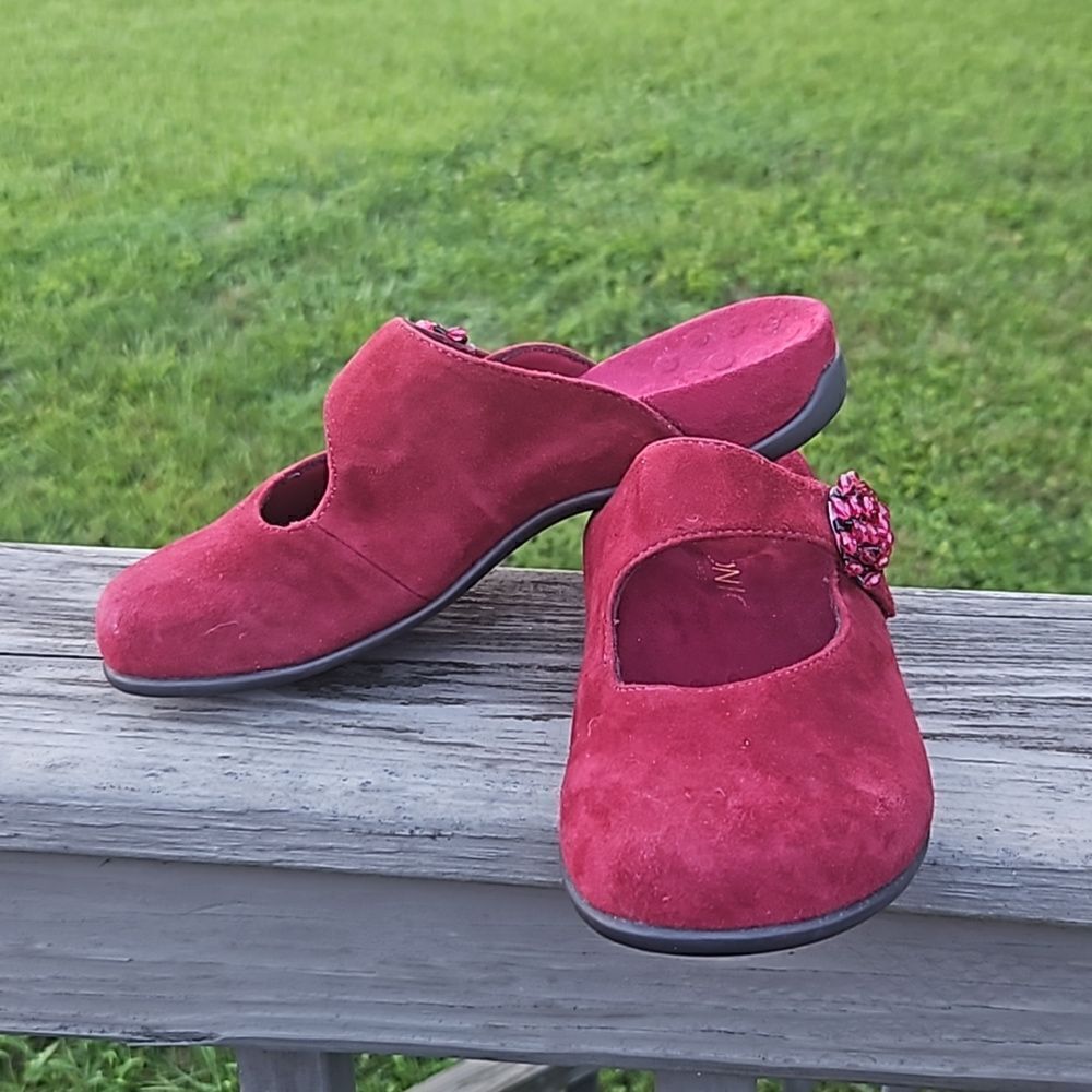 Vionic Joan Mary Jane embellished Mule Sandals size 6